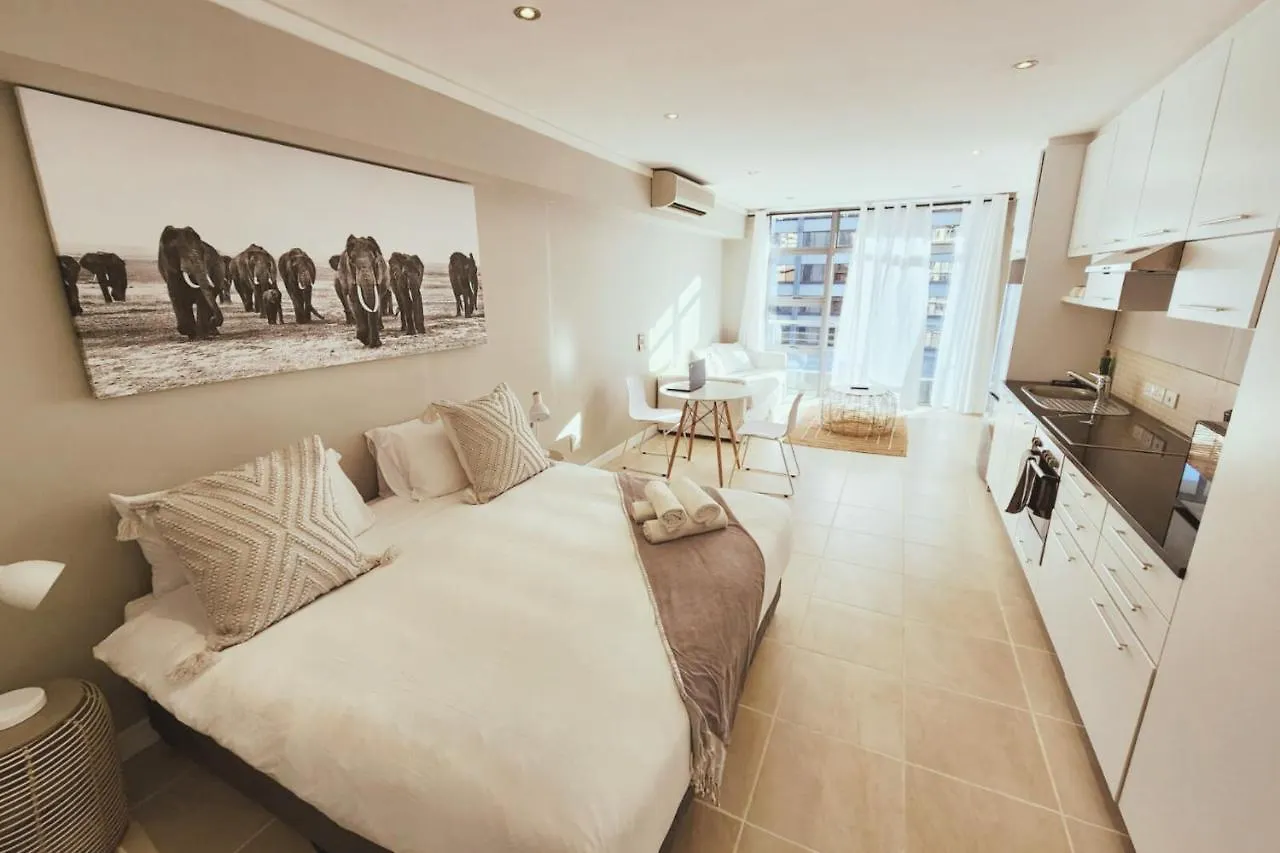Picturesque Luxury Studio In The Icon Aparthotel Cape Town