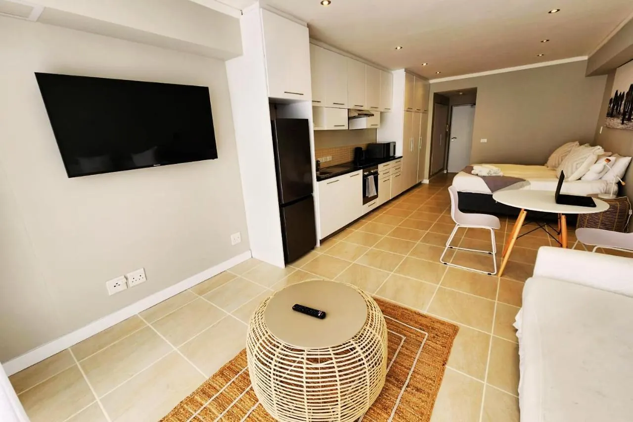 Picturesque Luxury Studio In The Icon Aparthotel Cape Town 0*,