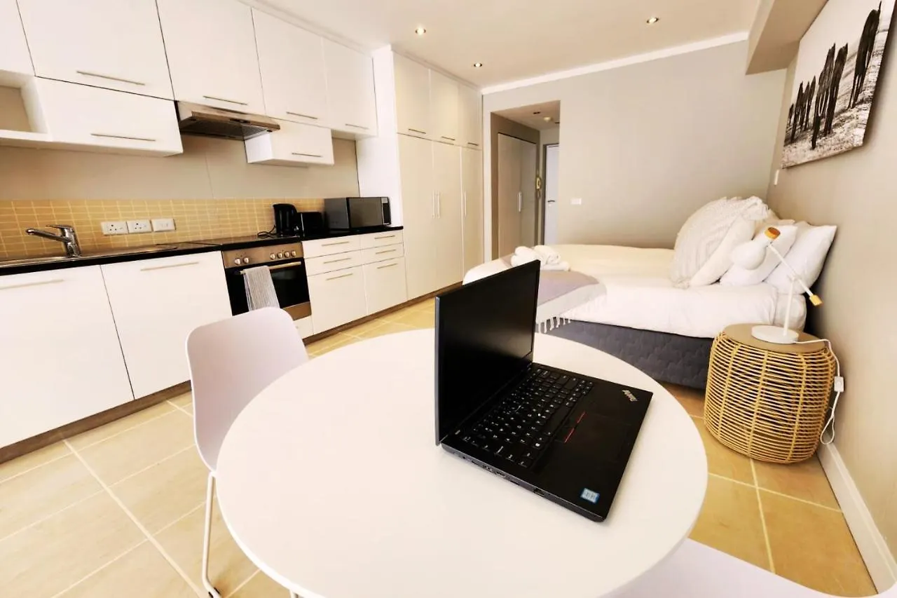 Apartment Picturesque Luxury Studio In The Icon Aparthotel Cape Town